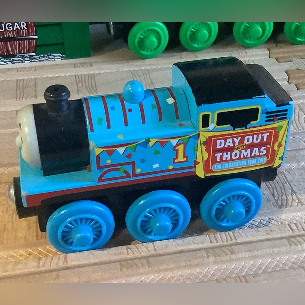 Thomas & Friends Wooden Railway Day Out With Thomas 2010 Train Engine, EUC